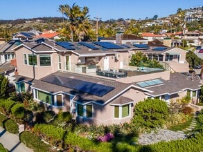 Building Photo - 8405 El Paseo Grande