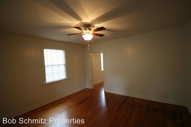 Building Photo - 1020 Sedgefield St