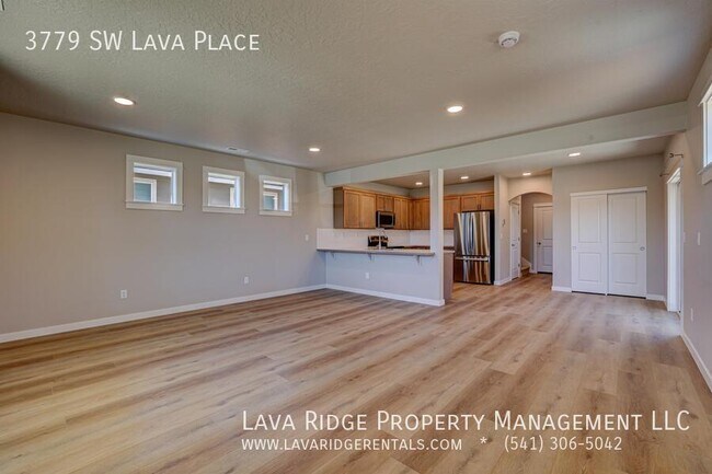 Building Photo - 3779 SW Lava Ave