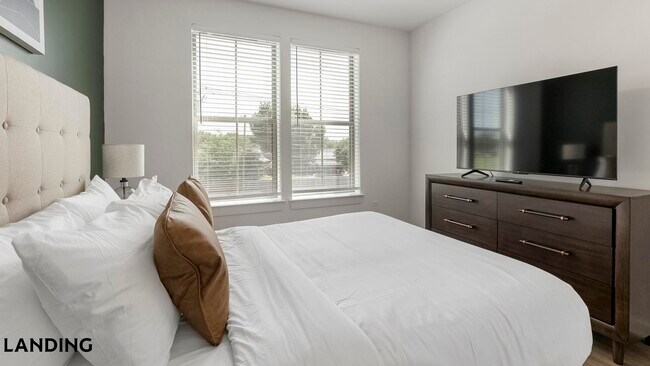 Foto del edificio - 3900 Robinson Rd