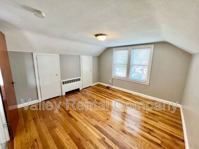 Building Photo - 70 Lyman St