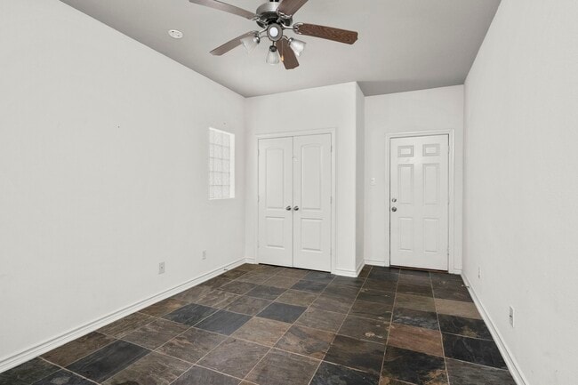 Building Photo - 5405 Kansas St