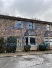 Building Photo - 906 Valley Head Rd NW