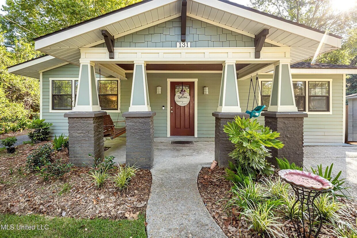 Foto principal - 131 Lafayette Cir
