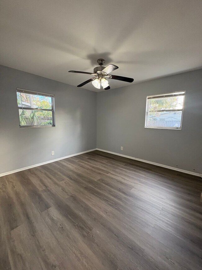 Building Photo - 3/1.5 Home COMING SOON!