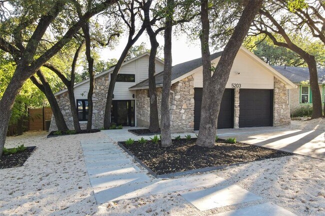 Building Photo - 5203 Meadow Creek Dr