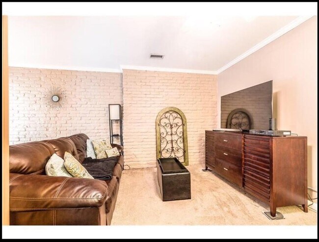 Foto del edificio - 432 Collier Rd NW
