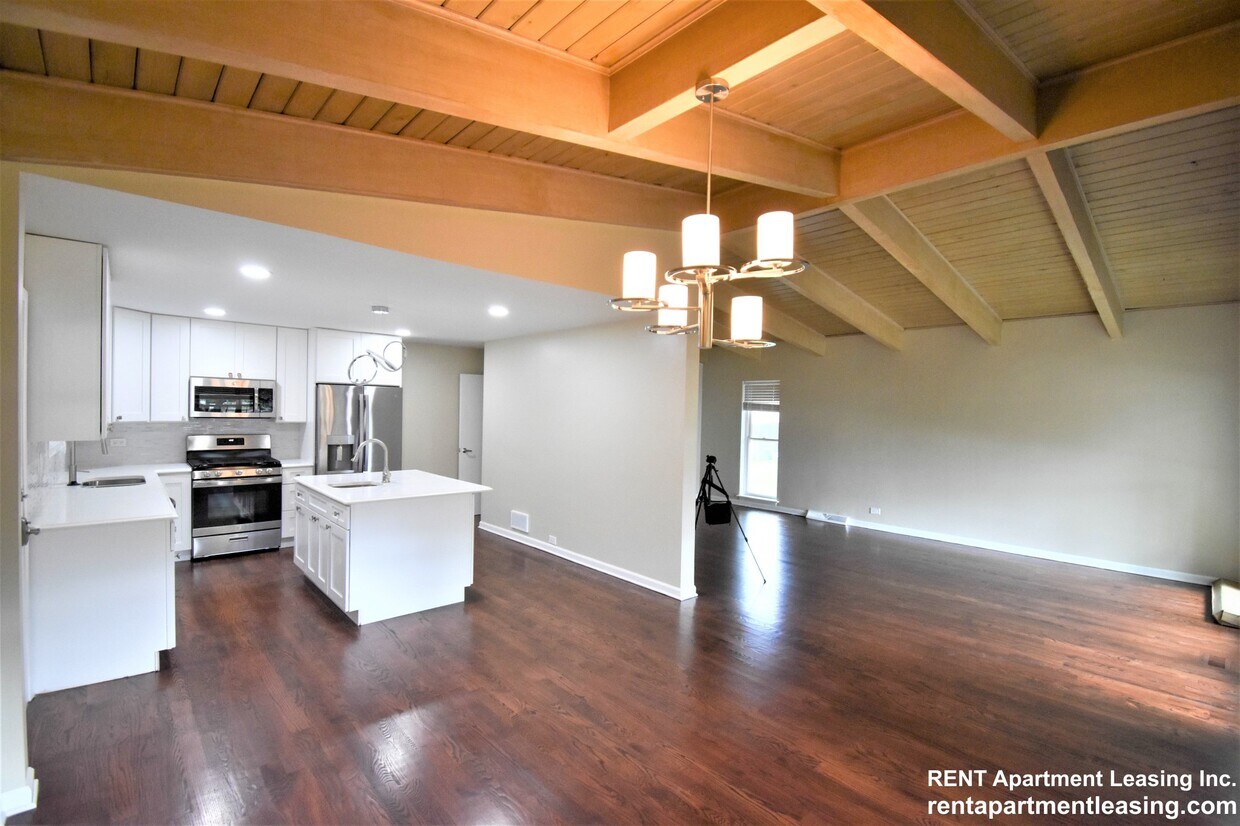 Foto principal - 3830 Sugar Loaf Ln
