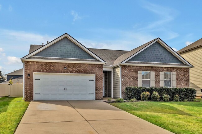 Building Photo - One story home in Westlawn Neighborhood in...