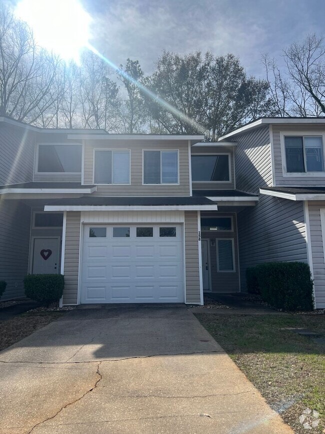 Building Photo - 158 Woodfield Pl