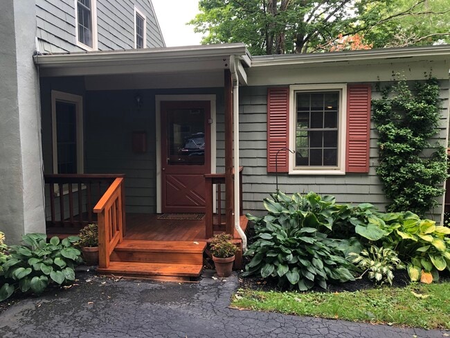 Lush landscaping - 11 Kellogg St