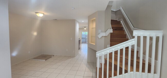 Building Photo - 13909 SW 62nd Terrace