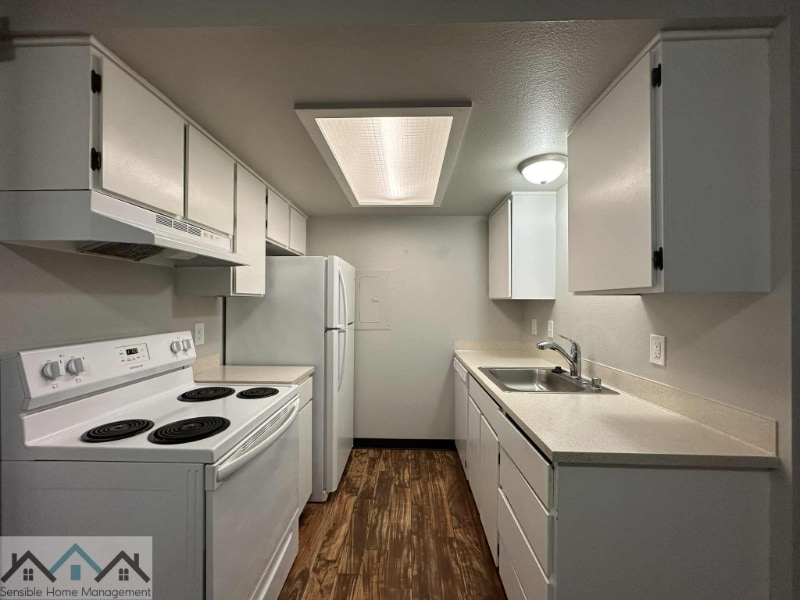Foto principal - 517 4th Ave S