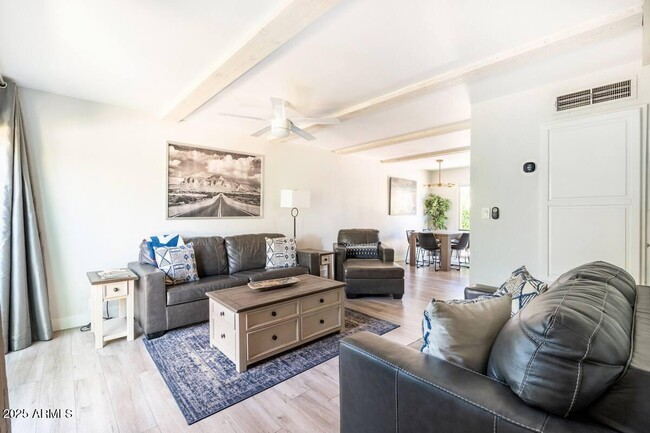 Foto del edificio - 4620 N 68th St