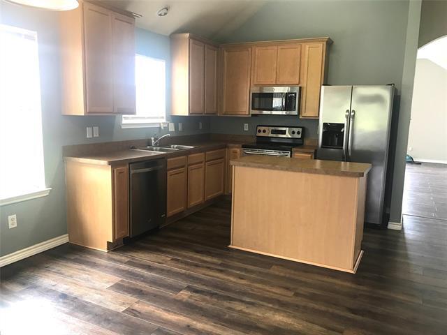 Building Photo - 492 Northbrook Ave