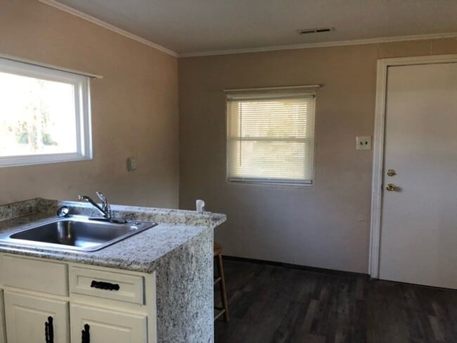 Foto del edificio - 115 Nancy Drive Rd