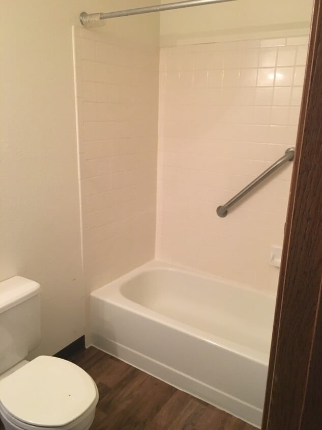 380 Paradise Cir Unit E5, Woodland Park, CO 80863 Condo for Rent in