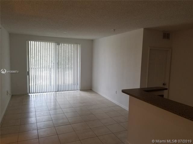 Foto del edificio - 8070 N Nob Hill Rd  203