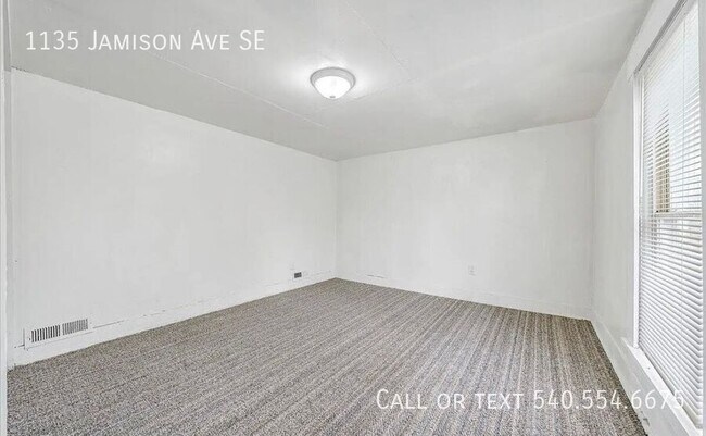 Foto del edificio - 1135 Jamison Ave SE