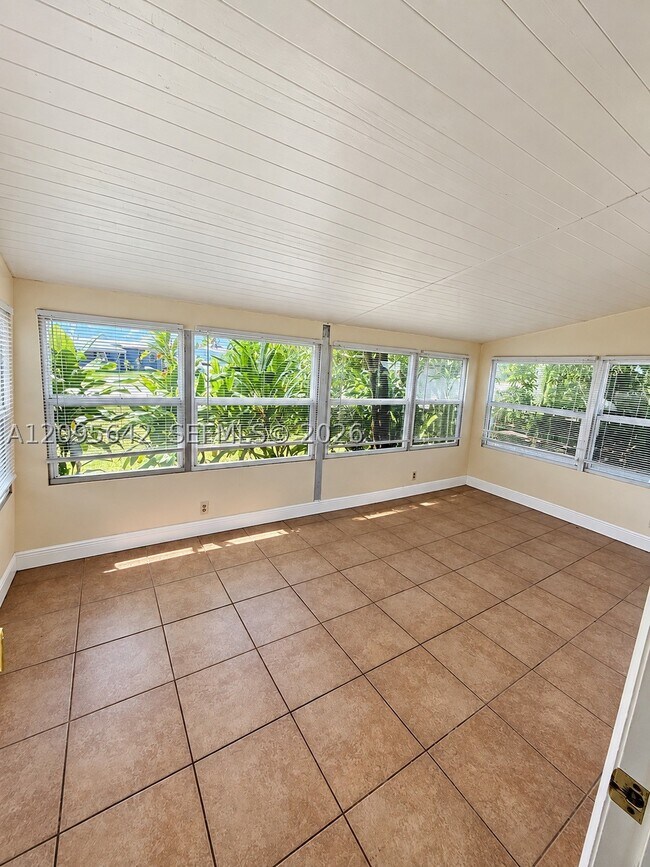 Foto del edificio - 2519 NW 62nd Terrace