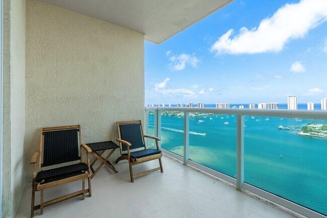 Foto del edificio - 2640 Lake Shore Dr