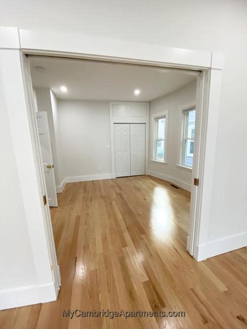 Building Photo - 2 bedroom in CAMBRIDGE MA 02140