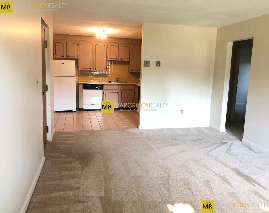 158 Lexington St Unit 22, Auburndale, MA 02466 Condo for Rent in Auburndale, MA