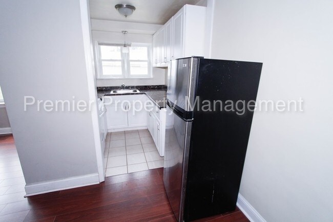 Foto del edificio - 1324 Potomac Ave