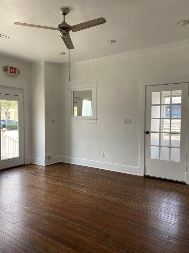 Foto del edificio - 709 E 11th St