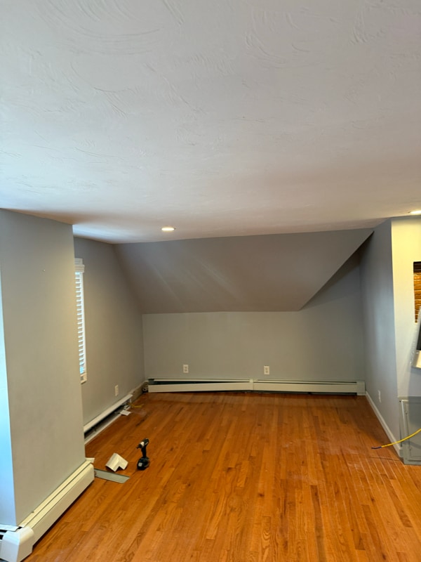 Building Photo - 38 Elm St