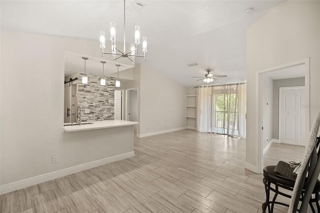 Building Photo - 7511 Seurat St