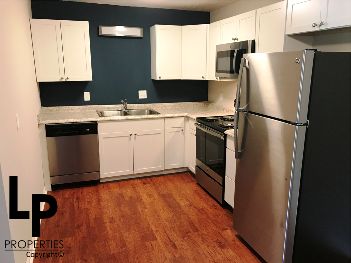 Foto principal - 1325 Gray Hawk Rd