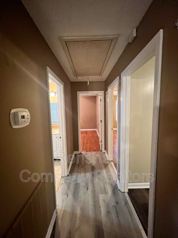 Building Photo - 33 Southside Dr