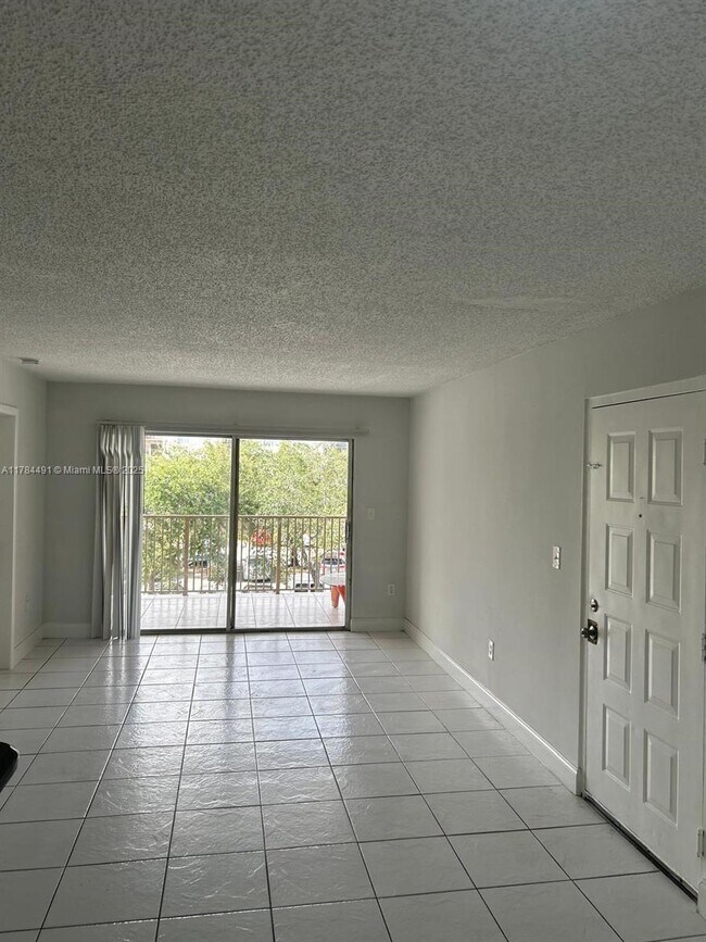 Foto del edificio - 15201 SW 80th St