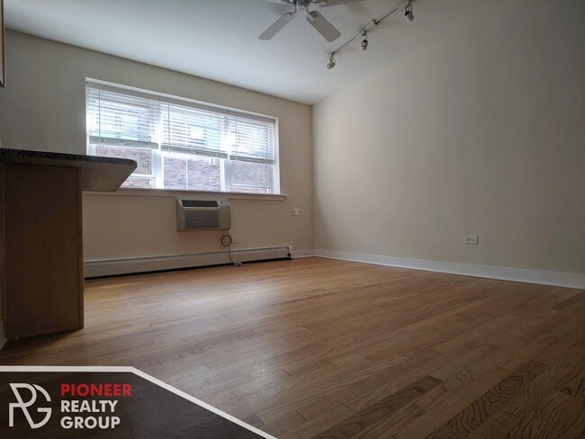 Foto del edificio - 625 W Wrightwood Ave