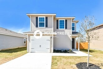 Building Photo - 3227 Begonia Bend
