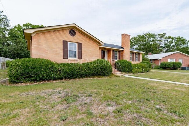 Building Photo - 403 Shady Ln