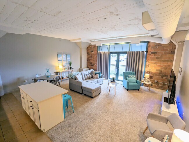 Foto del edificio - 401 W Shoreline Dr