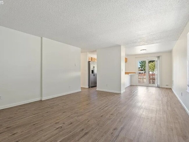 Foto del edificio - East Gresham/Barlow 2-bedroom w/ backyard ...