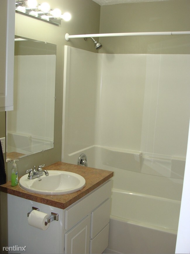 Foto del edificio - 7633 Harold Ave