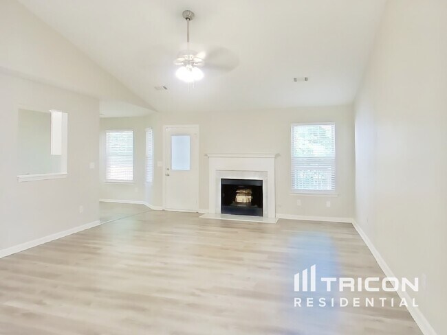 Foto del edificio - 203 Coldsprings Ct