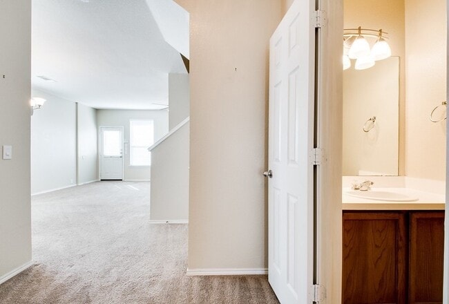 Building Photo - 4112 Macy Ln