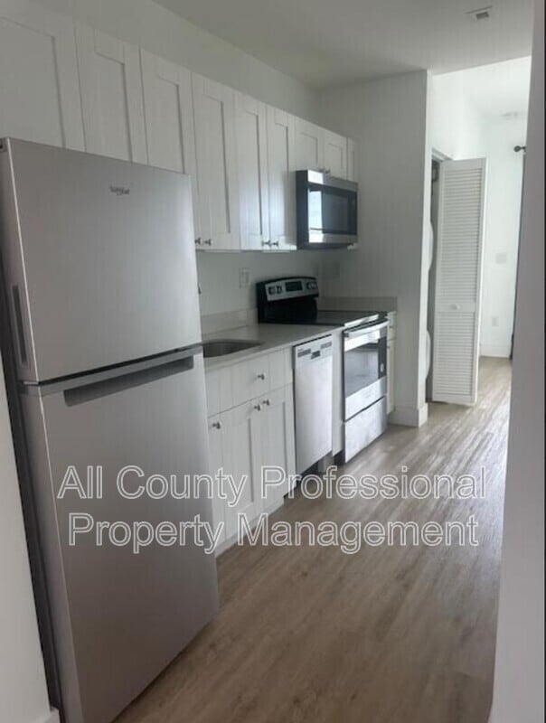 Photo - 4100 SW 64th Ave Apartment