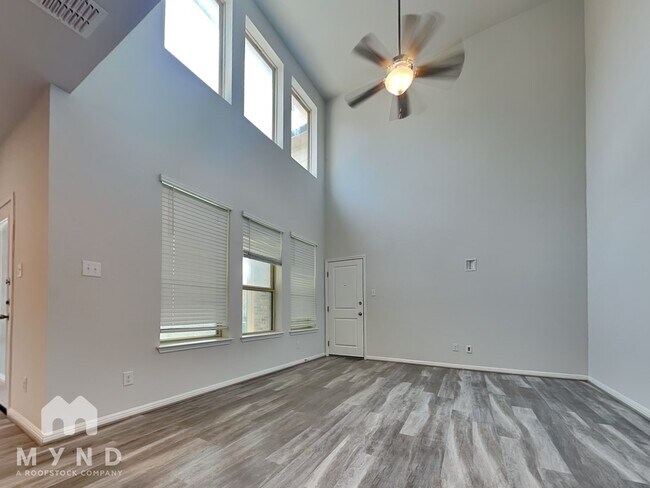 Foto del edificio - 5709 Pleasanton Pkwy