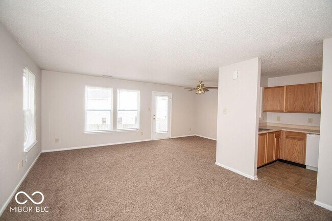 Foto del edificio - 2383 Layton Ln