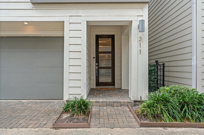 Foto del edificio - 311 Eado Park Cir