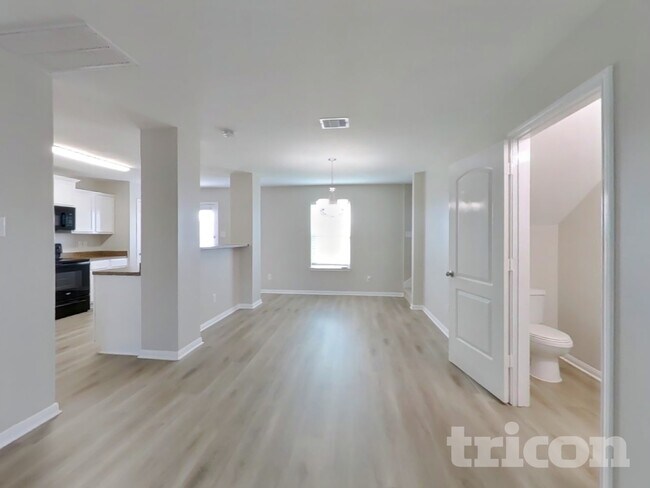 Foto del edificio - 5718 Treasure Cove Rd