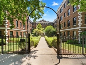 Building Photo - 62 Queensberry St