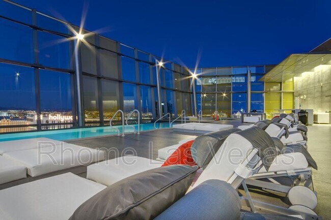 Foto del edificio - 3726 Las Vegas Blvd S