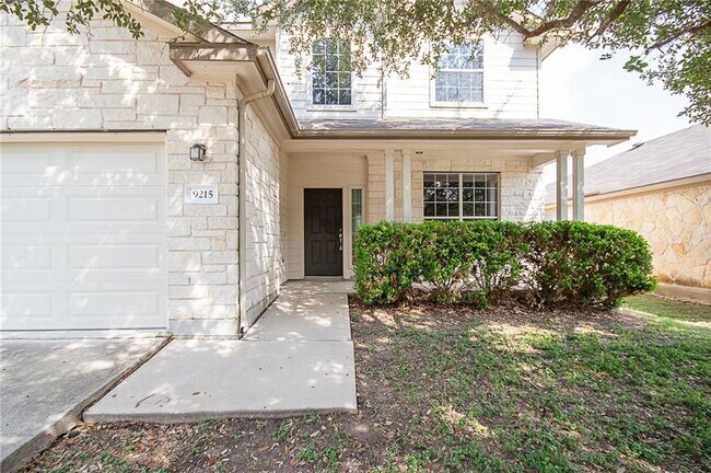 Foto del edificio - 9215 Pioneer Forest Dr